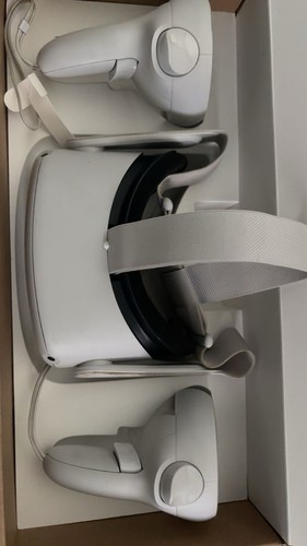 Meta quest headset in - vr,